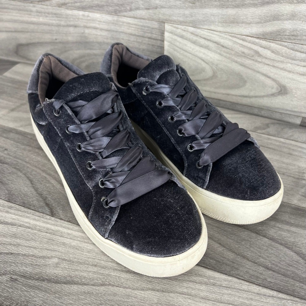 Big Buddha Sneakers Womens 9 Gray Velvet Lace Up Flat Heel Casual Skater‎ - Picture 3 of 11